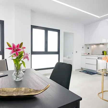 Sun&beach En Canteras Apartment